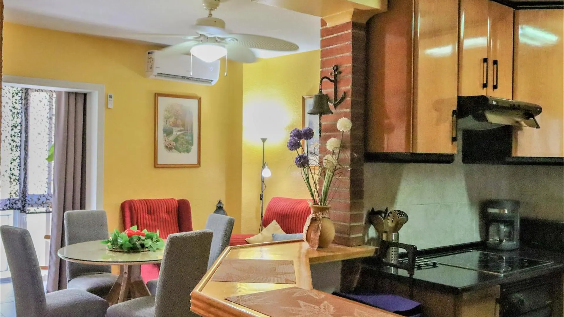 Cozy & Charming Apartment Almuñécar